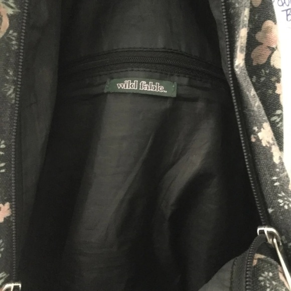 Floral Backpack - Picture 4 of 7